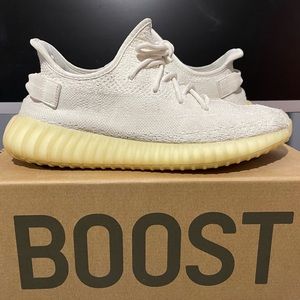 Original 2017 Released Yeezy Cream Whites in a size 9.5